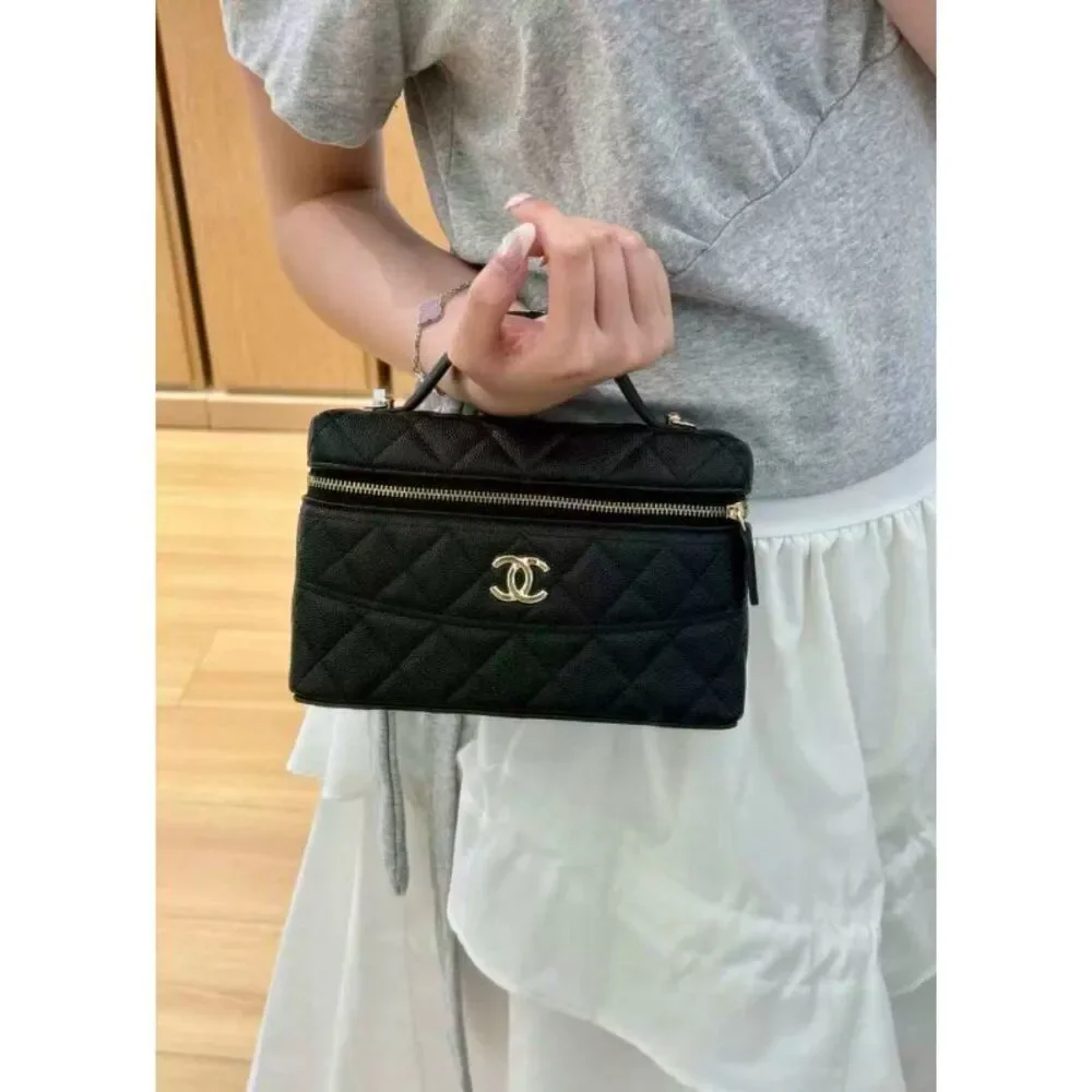 Chanel Women Pre-Loved Bag Very Good Condition